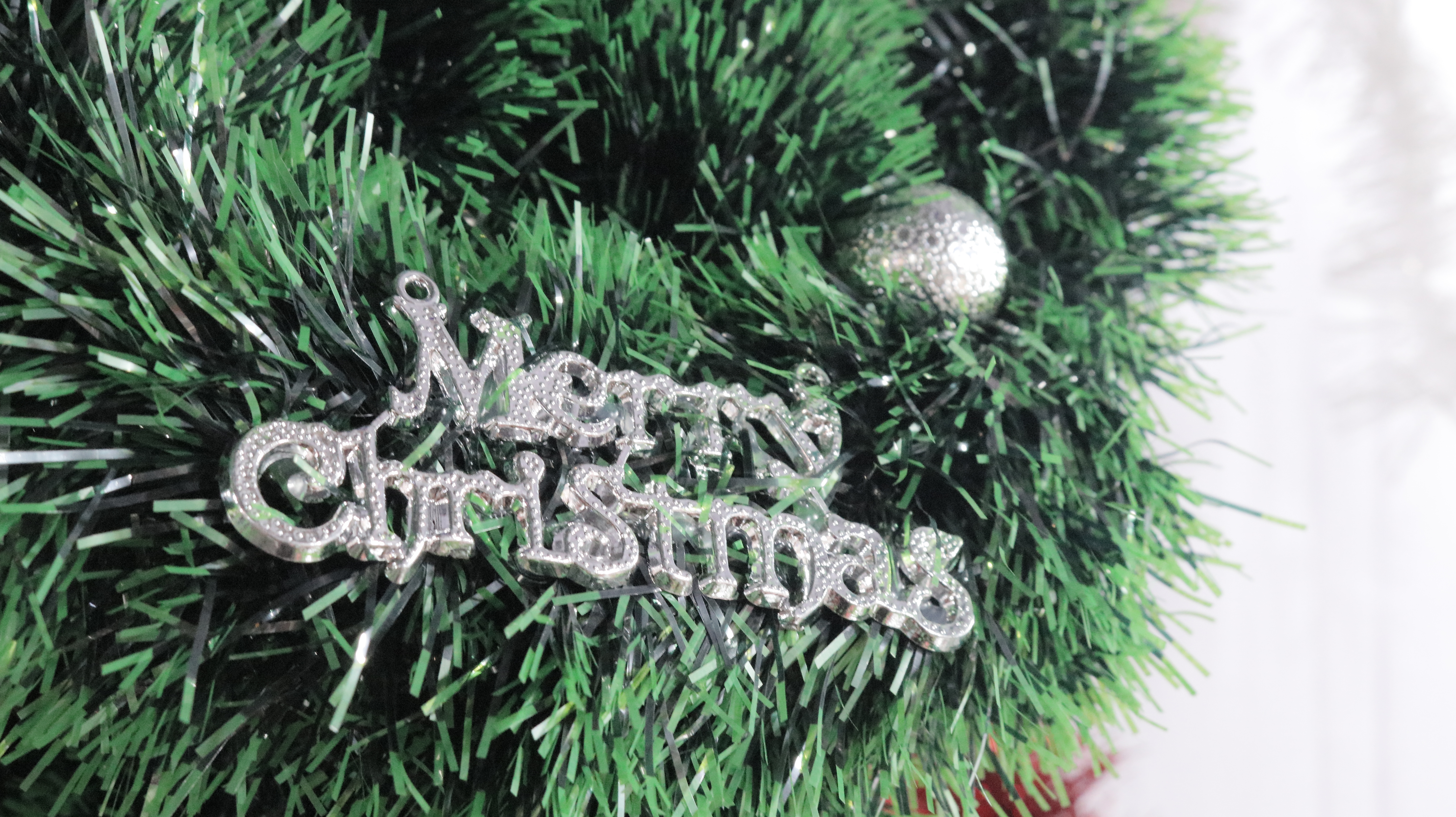 10 Christmas Traditions That Always Make Us Smile